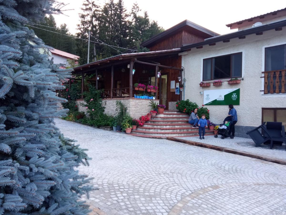 Guest House Caracas Lorica Exterior foto